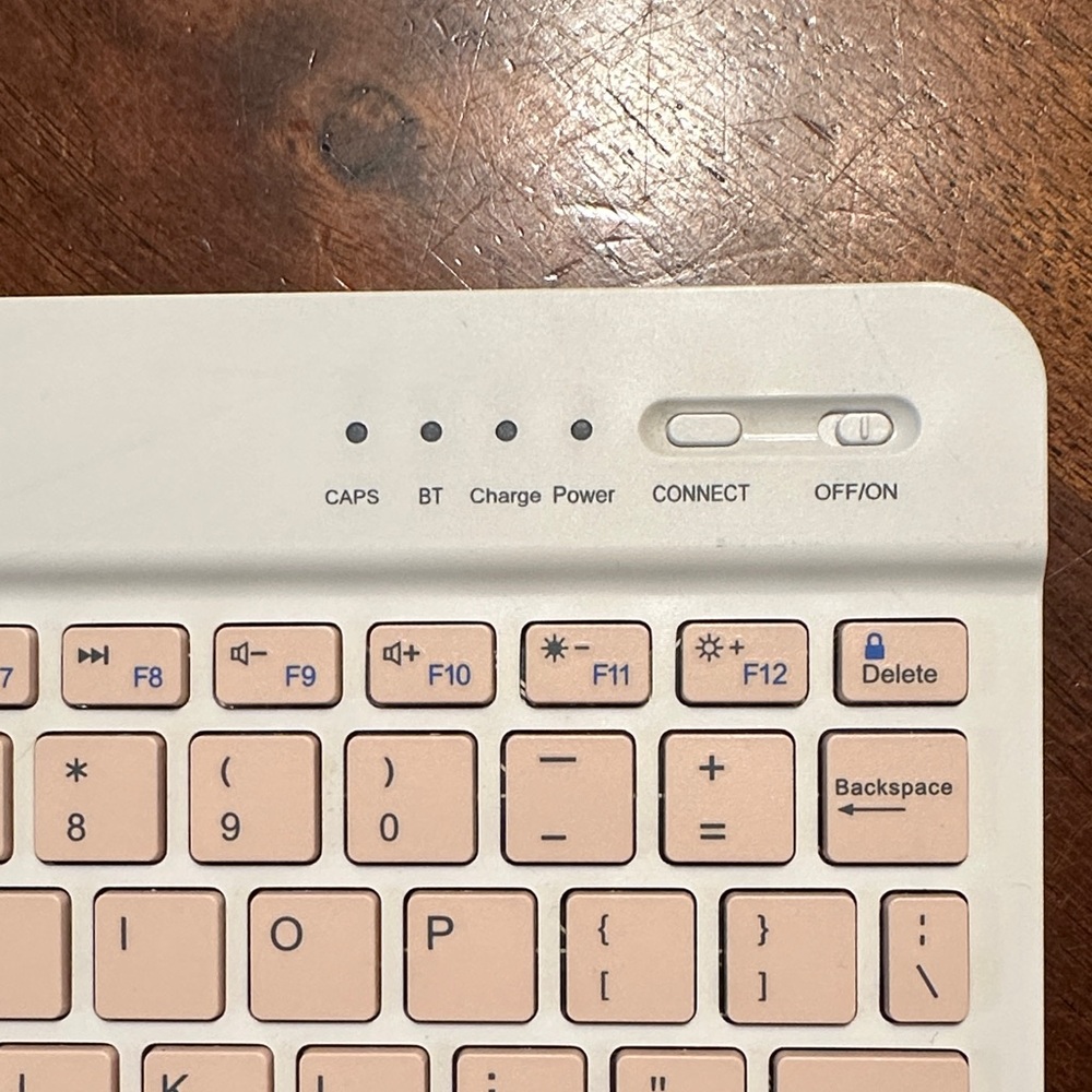 Wireless White and Pink Keyboard - Picture 4 of 8